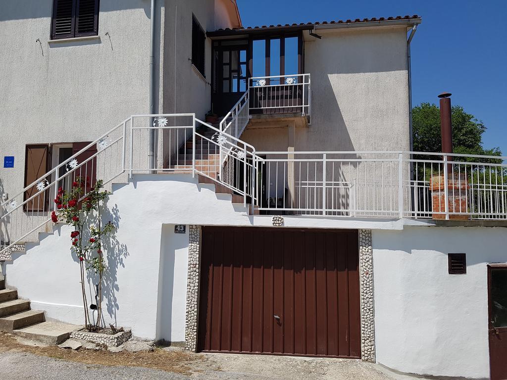 Apartment Labin Bagian luar foto